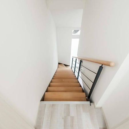 프라하 Kent Ridge Loft, Sokolska 아파트 외부 사진